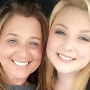 Meet your Posher, Kelli